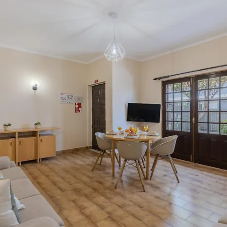 Villa #392 Spacious 4br In Shared Pool *
