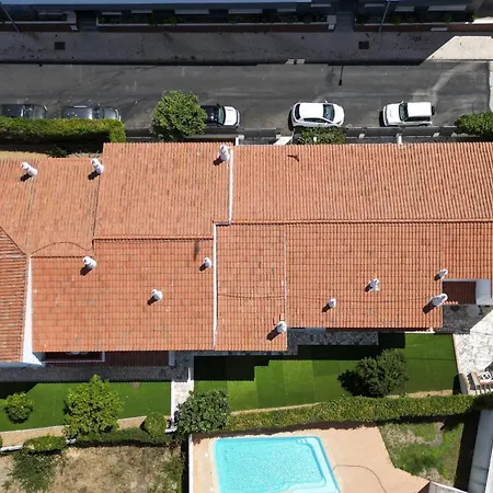 Villa #392 Spacious 4br In Shared Pool Albufeira
