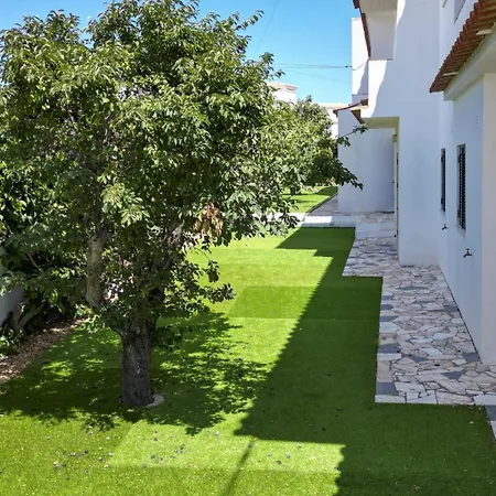 #392 Spacious 4br In Shared Pool Villa