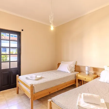 빌라 #392 Spacious 4br In Shared Pool 알부페이라
